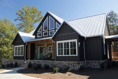 Idées déco pour une façade de maison montagne.