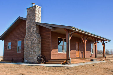 Traditional exterior home idea in Wichita