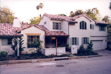 Tuscan exterior home photo in Los Angeles