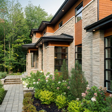 Arriscraft Driftwood Building Stone Home - Quebec