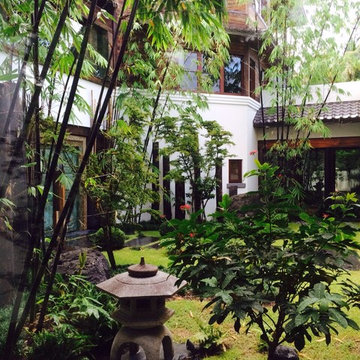 Asian Tea Garden with Bamboo & Yukimi Lantern