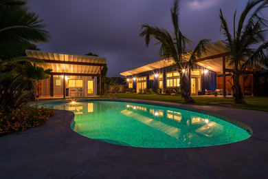 Modern exterior home idea in Hawaii