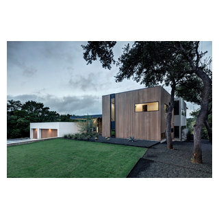 Austin, Texas Modern Home-Alaska White Oak - Modern - House Exterior ...