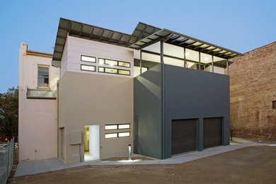 Photo of a contemporary house exterior in Brisbane.