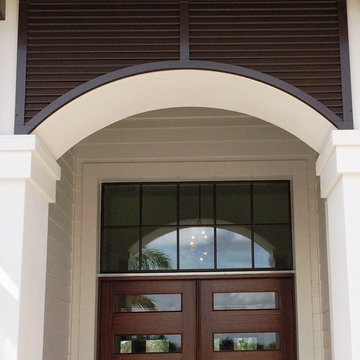 Bahama / Louver with an Arch and Circle