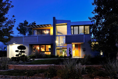 Modern exterior home idea in Denver