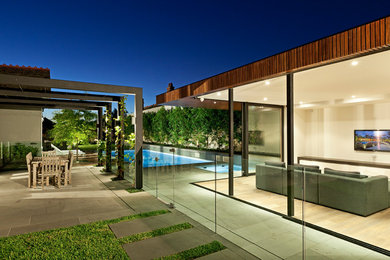 Contemporary house exterior in Melbourne.