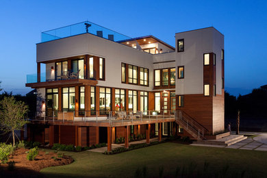 Huge minimalist three-story exterior home photo in Wilmington
