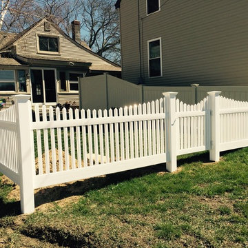 Beautiful Vinyl Fence Installation