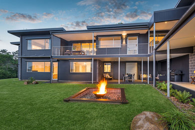 Modern exterior home idea in Wollongong