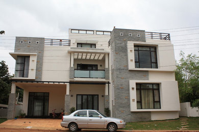 Contemporary house exterior in Bengaluru.
