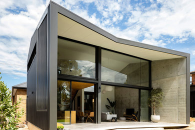 Inspiration for a modern exterior home remodel in Sydney