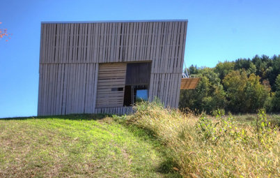 Houzz Tour: A Simple Barn House in Rural Wisconsin