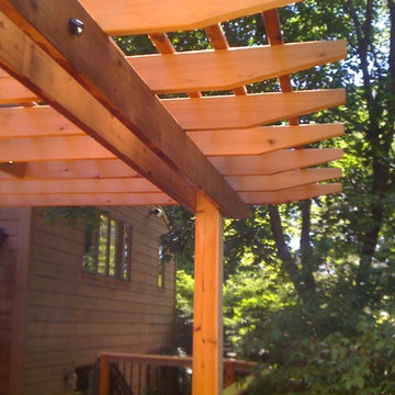 Bloomfield Hills Cedar Deck