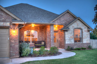 Elegant exterior home photo in Oklahoma City