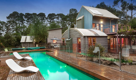 Houzz Tour: A New Take on the Aussie Tin Shed