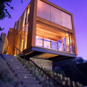 BOX HOUSE