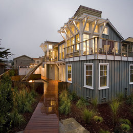 https://www.houzz.com/photos/breakers-beach-house-beach-style-exterior-san-francisco-phvw-vp~331507