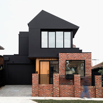 Brodecky House: Front Facade