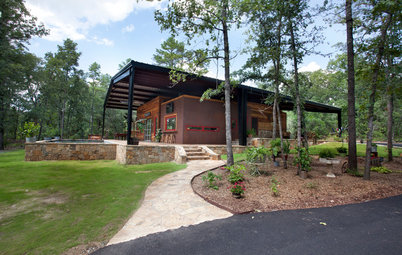 Houzz Tour: Under a Metal Canopy in Texas