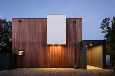 Inspiration for a modern house exterior in Canberra - Queanbeyan.