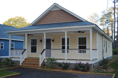 Traditional exterior home idea in Atlanta