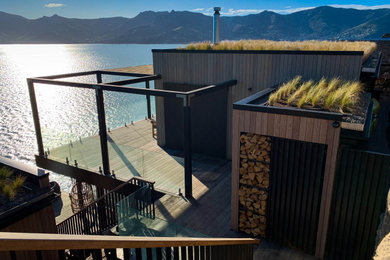 Contemporary exterior home idea in Christchurch