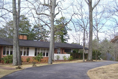 Inspiration for a 1950s exterior home remodel in Atlanta