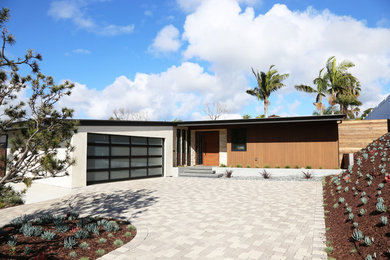 Example of a minimalist exterior home design in Orange County