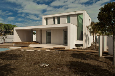 Foto della facciata di una casa contemporanea