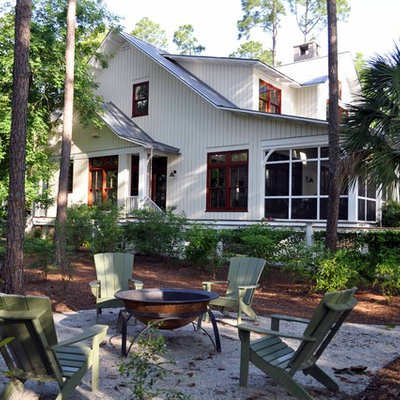 Mid-sized elegant white two-story wood gable roof photo in Atlanta