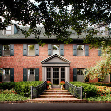 Colonial Revival Wilmette Residence