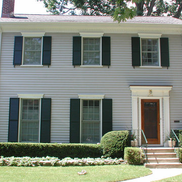Colonial Style Home - Evanston, IL in Vinyl Siding