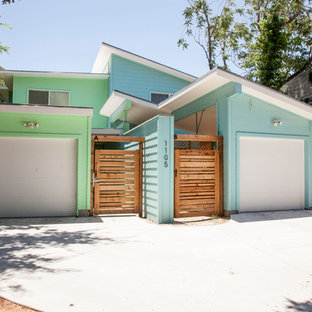 Blaue Moderne Doppelhaushälfte in Austin