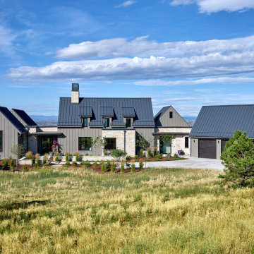 Contemporary Farmhouse