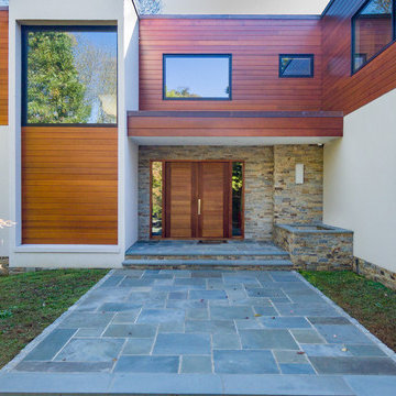 Contemporary Horizontal Cedar & Stucco