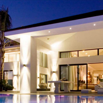 Contemporary villa in Los Monteros