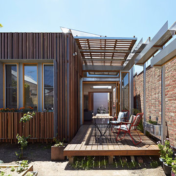 Convertible Courtyards House