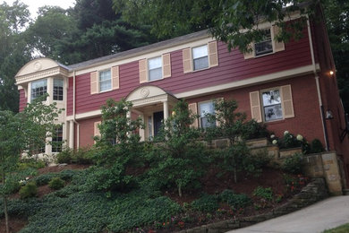 Example of a classic exterior home design in Philadelphia