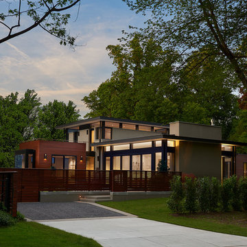 Corner Courtyard Residence