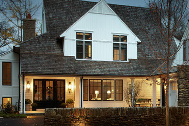 Inspiration for a transitional exterior home remodel in Chicago