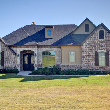 Couto Custom Homes - Granbury, TX - Custom Home - Washington Residence