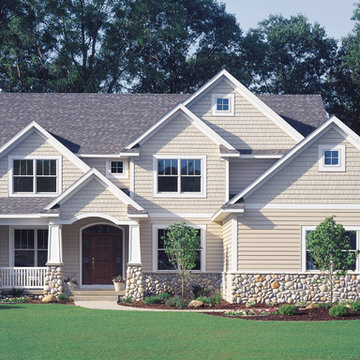 Craftsman built with vinyl siding