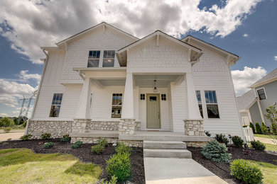 Design ideas for a classic house exterior in Indianapolis.