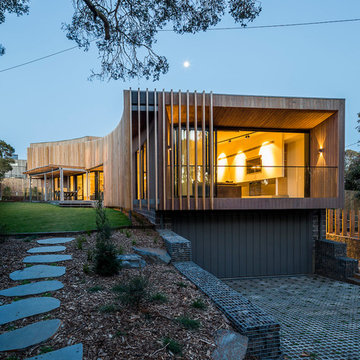 Curved House