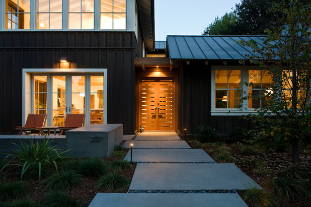 Transitional Exterior by Arcanum Architecture