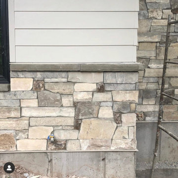 Custom Ashlar Real Thin Stone Veneer Home Wainscoting