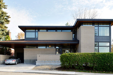 Craftsman exterior home idea in Ottawa