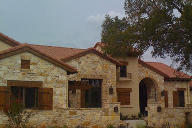 Custom Home w/ Stone Courtyard - Georgetown, TX