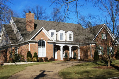 Inspiration for a timeless gable roof remodel in St Louis